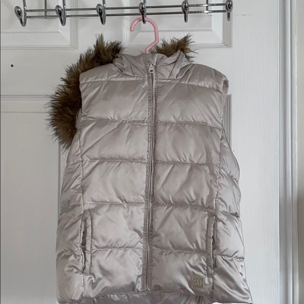 Gap Puffer vest size L 10 Girl